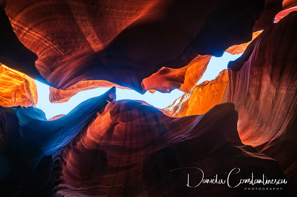 Antelope Canyon Looking up